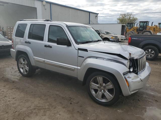 1C4PJMFK2CW118581 - 2012 JEEP LIBERTY JET SILVER photo 4