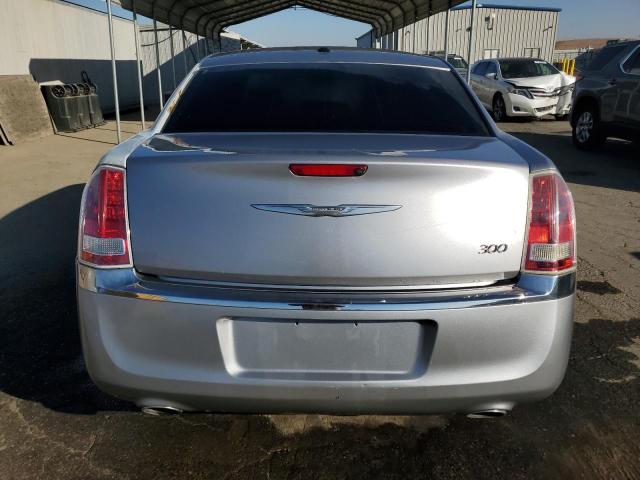 2C3CCAAG7DH703316 - 2013 CHRYSLER 300 SILVER photo 6