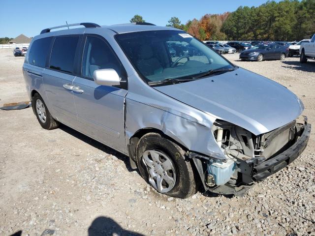 KNDMB233996315502 - 2009 KIA SEDONA EX SILVER photo 4