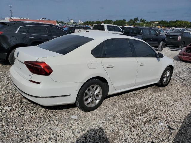 1VWAA7A3XJC026931 - 2018 VOLKSWAGEN PASSAT S WHITE photo 3