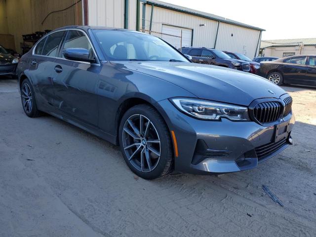 3MW5R7J07M8C10476 - 2021 BMW 330XI GRAY photo 4