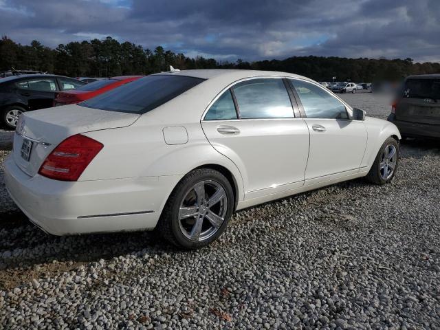 WDDNG7BBXAA346566 - 2010 MERCEDES-BENZ S 550 WHITE photo 3