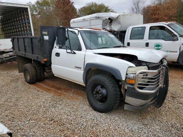 1GBJC34U42E256615 - 2002 CHEVROLET SILVERADO C3500 WHITE photo 4