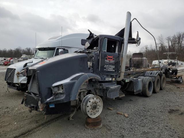 2NKDLBEX5KM532200 - 1989 KENWORTH CONSTRUCTI T800 BLACK photo 2