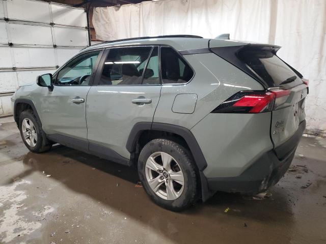 2T3P1RFV7KW014415 - 2019 TOYOTA RAV4 XLE GRAY photo 2