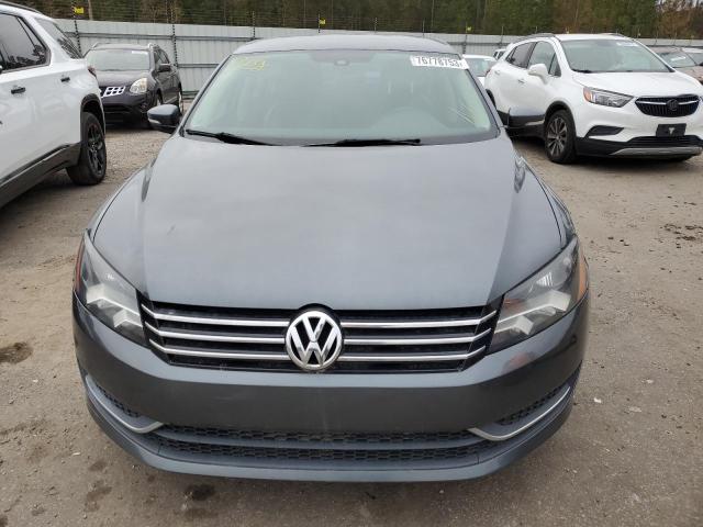 1VWAT7A30FC045652 - 2015 VOLKSWAGEN PASSAT S GRAY photo 5