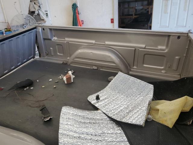 1GCEC14X67Z165826 - 2007 CHEVROLET SILVERADO C1500 CLASSIC CREAM photo 10