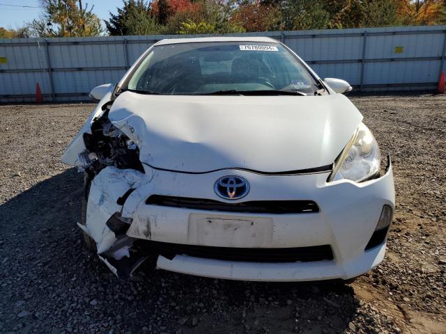 JTDKDTB30E1560107 - 2014 TOYOTA PRIUS C WHITE photo 5