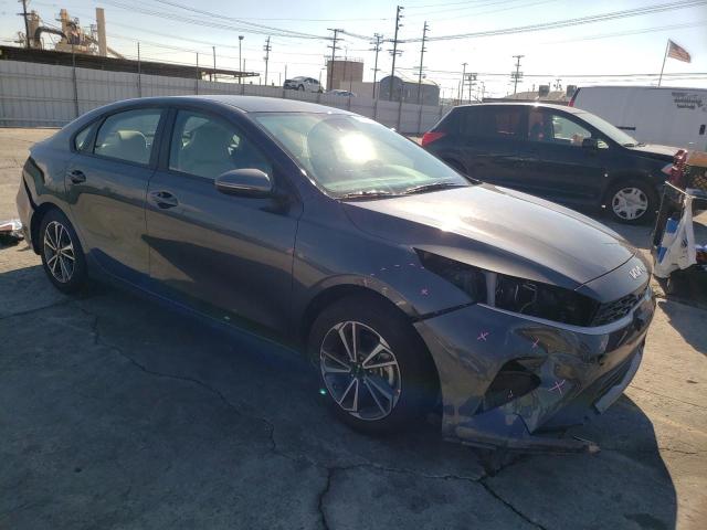 3KPF24AD2PE597389 - 2023 KIA FORTE LX GRAY photo 4