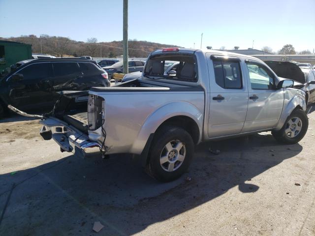 1N6AD07W26C429115 - 2006 NISSAN FRONTIER CREW CAB LE SILVER photo 3