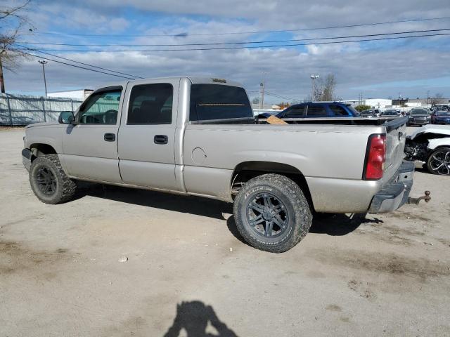 2GCEK13T051344578 - 2005 CHEVROLET SILVERADO K1500 SILVER photo 2