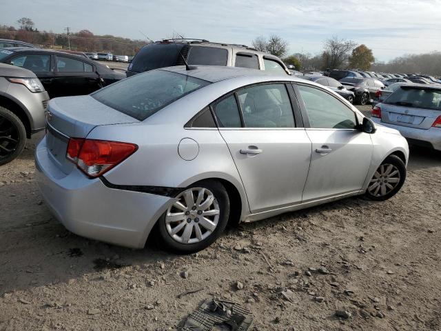 1G1PC5SH0B7119336 - 2011 CHEVROLET CRUZE LS SILVER photo 3