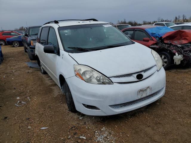 5TDZK23C69S275482 - 2009 TOYOTA SIENNA CE WHITE photo 4