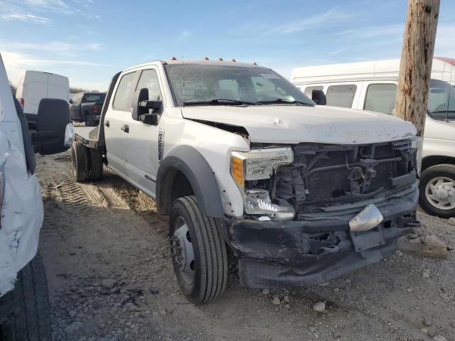 1FD0W4HT4HEC10549 - 2017 FORD F450 SUPER DUTY WHITE photo 4