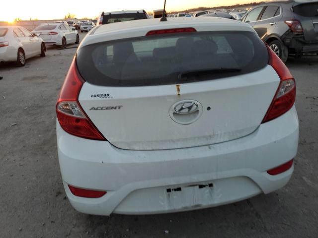 KMHCT5AE4GU247130 - 2016 HYUNDAI ACCENT SE WHITE photo 6