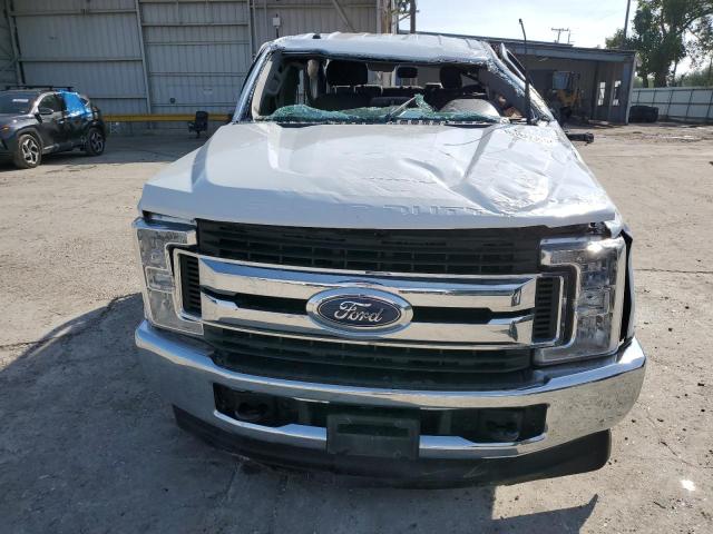 1FT7W2BT5JEB21918 - 2018 FORD F250 SUPER DUTY WHITE photo 5