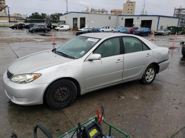 4T1BE32K06U104690 - 2006 TOYOTA CAMRY LE SILVER photo 1
