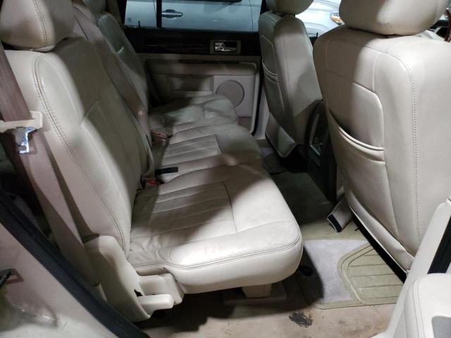 5LMFU28R34LJ02581 - 2004 LINCOLN NAVIGATOR 米色 照片 10