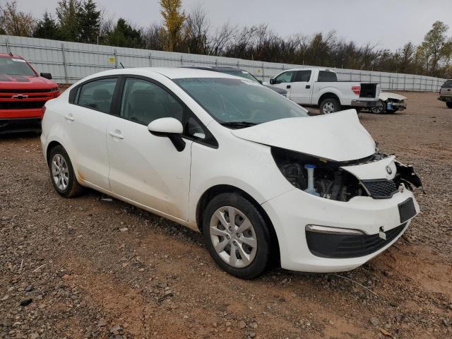 KNADM4A3XG6693573 - 2016 KIA RIO LX WHITE photo 4