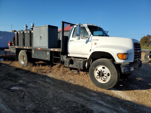 1FDXF80C7VVA28986 - 1997 FORD F800 WHITE photo 4