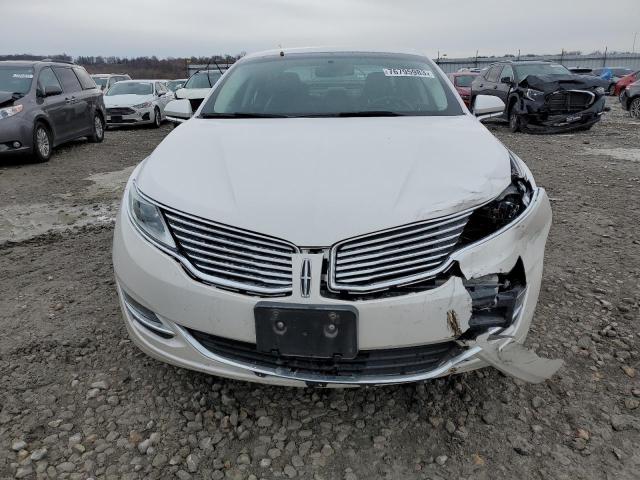 3LN6L2G91GR608973 - 2016 LINCOLN MKZ WHITE photo 5