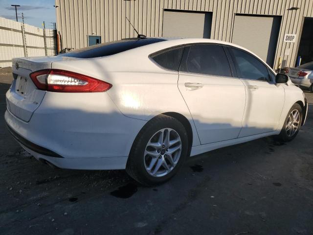 3FA6P0H74DR283182 - 2013 FORD FUSION SE WHITE photo 3