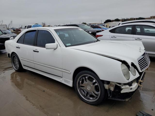 WDBJF65H6XA785194 - 1999 MERCEDES-BENZ E 320 WHITE photo 4