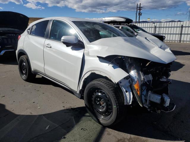 3CZRU6H55JM720076 - 2018 HONDA HR-V EX WHITE photo 4