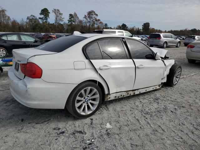 WBAPH7C50BE461015 - 2011 BMW 328 I WHITE photo 3