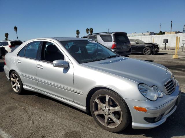 WDBRF52H77A929790 - 2007 MERCEDES-BENZ C 230 SILVER photo 4