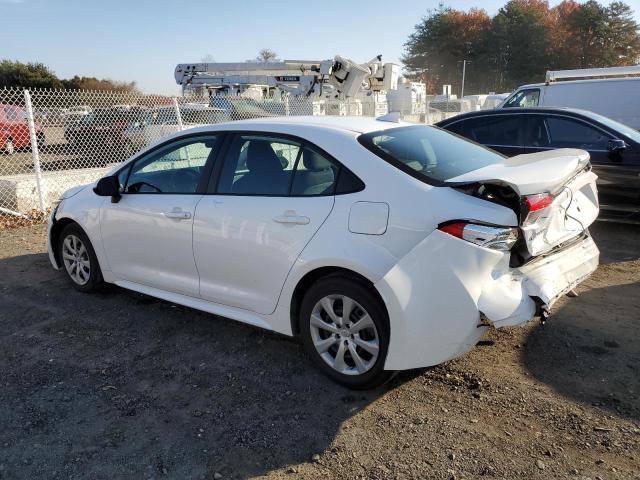 5YFEPMAEXMP247413 - 2021 TOYOTA COROLLA LE WHITE photo 2