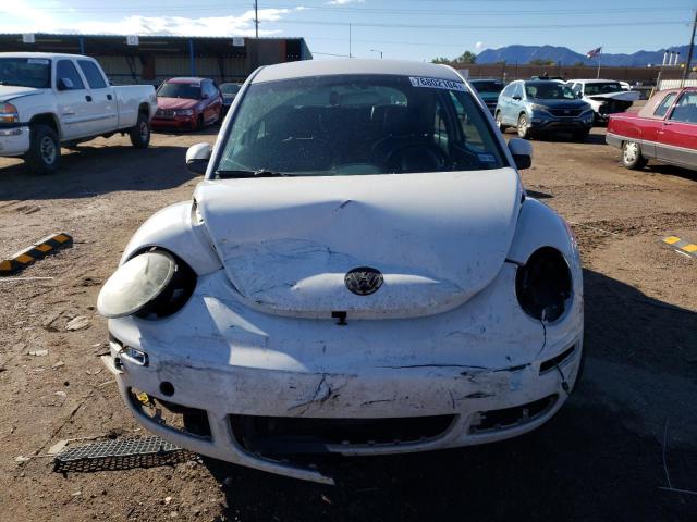 3VWPW3AG7AM012961 - 2010 VOLKSWAGEN NEW BEETLE WHITE photo 5