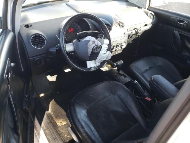 3VWPW3AG7AM012961 - 2010 VOLKSWAGEN NEW BEETLE WHITE photo 8