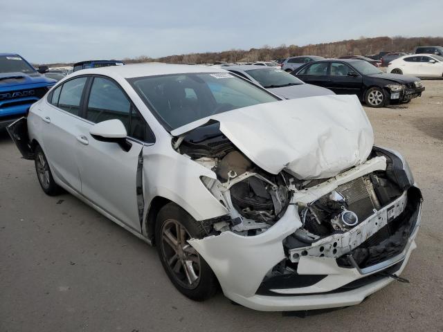 1G1BE5SM4J7161864 - 2018 CHEVROLET CRUZE LT WHITE photo 4