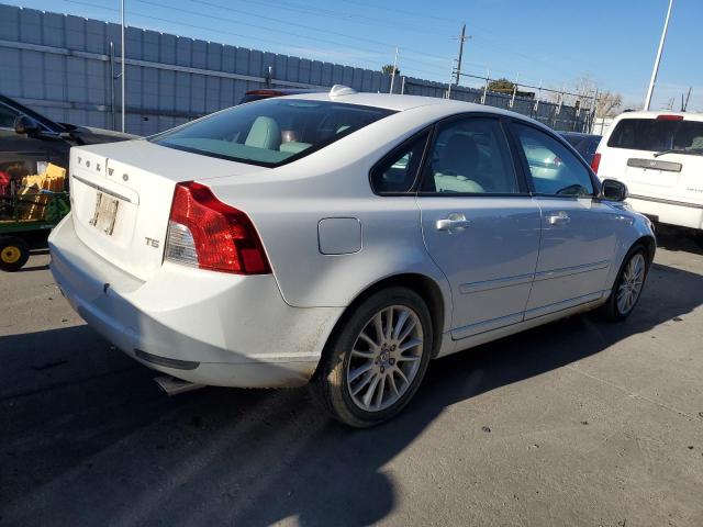 YV1672MS3B2550663 - 2011 VOLVO S40 T5 WHITE photo 3