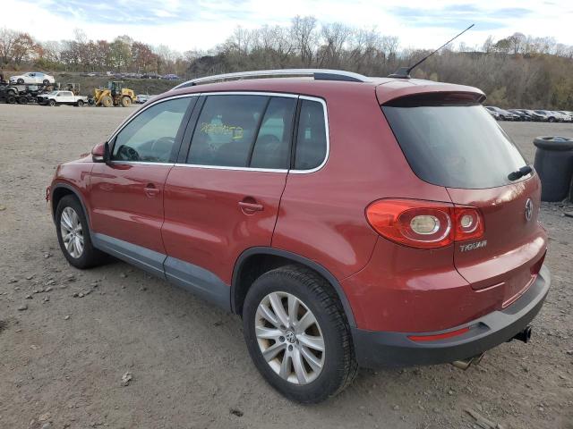 WVGBV7AX8AW000630 - 2010 VOLKSWAGEN TIGUAN SE RED photo 2