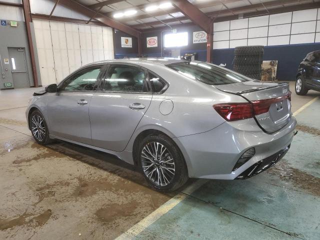 3KPF54ADXPE581352 - 2023 KIA FORTE GT LINE GRAY photo 2