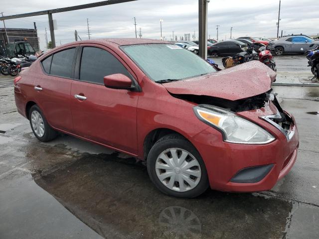 3N1CN7AP2JL855423 - 2018 NISSAN VERSA S BURGUNDY photo 4