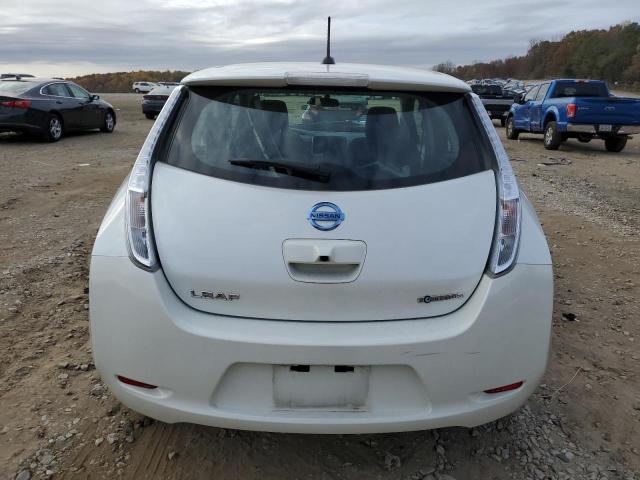 1N4AZ0CP8FC323891 - 2015 NISSAN LEAF S WHITE photo 6