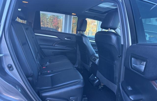 5TDJKRFHXES066933 - 2014 TOYOTA HIGHLANDER XLE Сұр фото 6