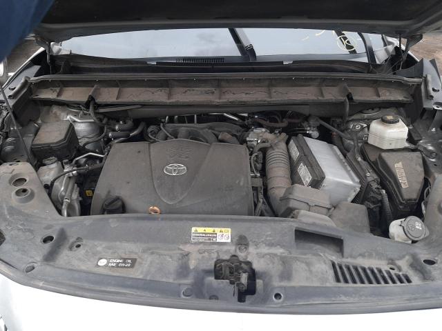 5TDGZRAH2MS064038 - 2021 TOYOTA HIGHLANDER XLE GRAY photo 12
