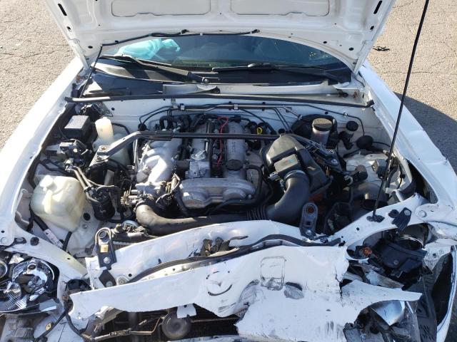 JM1NB353910217097 - 2001 MAZDA MX-5 MIATA BASE WHITE photo 11