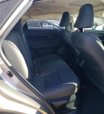 JTJYARBZ9K2135448 - 2019 LEXUS NX 300 BASE 银色 照片 11