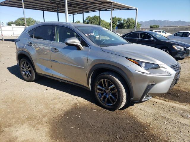 JTJYARBZ9K2135448 - 2019 LEXUS NX 300 BASE 银色 照片 4