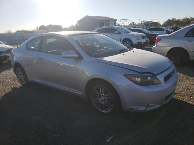 JTKDE167450010642 - 2005 TOYOTA SCION TC SILVER photo 4