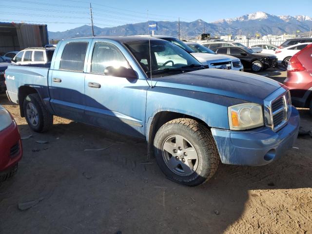 1D7HW58N15S102147 - 2005 DODGE DAKOTA QUAD LARAMIE BLUE photo 4