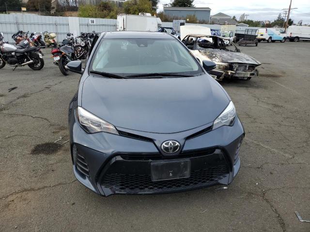 2T1BURHE2KC191611 - 2019 TOYOTA COROLLA L BLUE photo 5