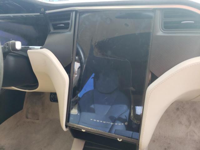 5YJSA1E22JF285311 - 2018 TESLA MODEL S ნაცრისფერი ფოტო 9