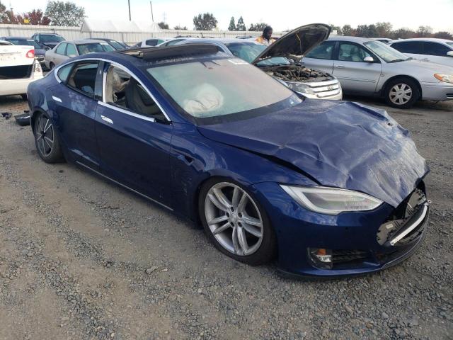 5YJSA1E26HF204417 - 2017 TESLA MODEL S ლურჯი ფოტო 4