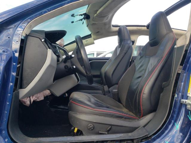 5YJSA1E26HF204417 - 2017 TESLA MODEL S ლურჯი ფოტო 7